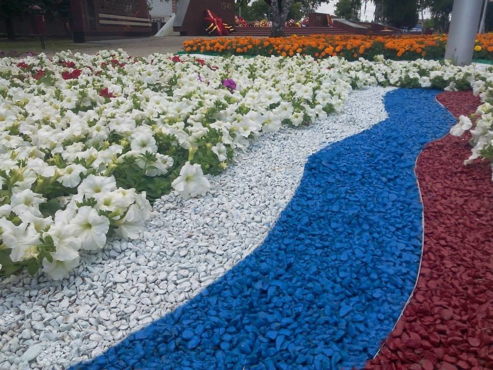 Цветной щебень флаг России